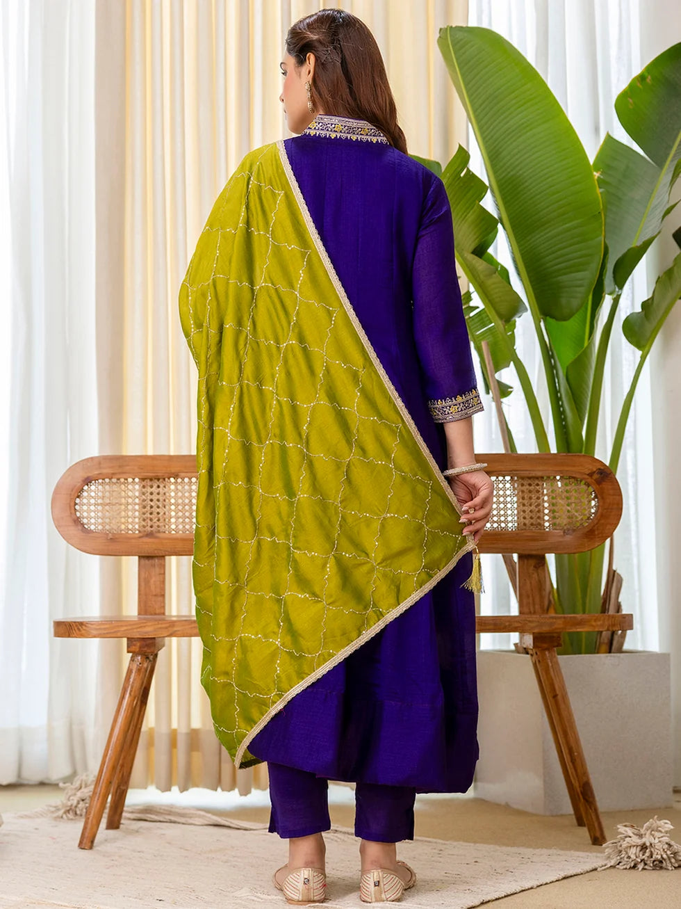 Kriti Women's Purple Festive Thread Work Straight Kurta Set