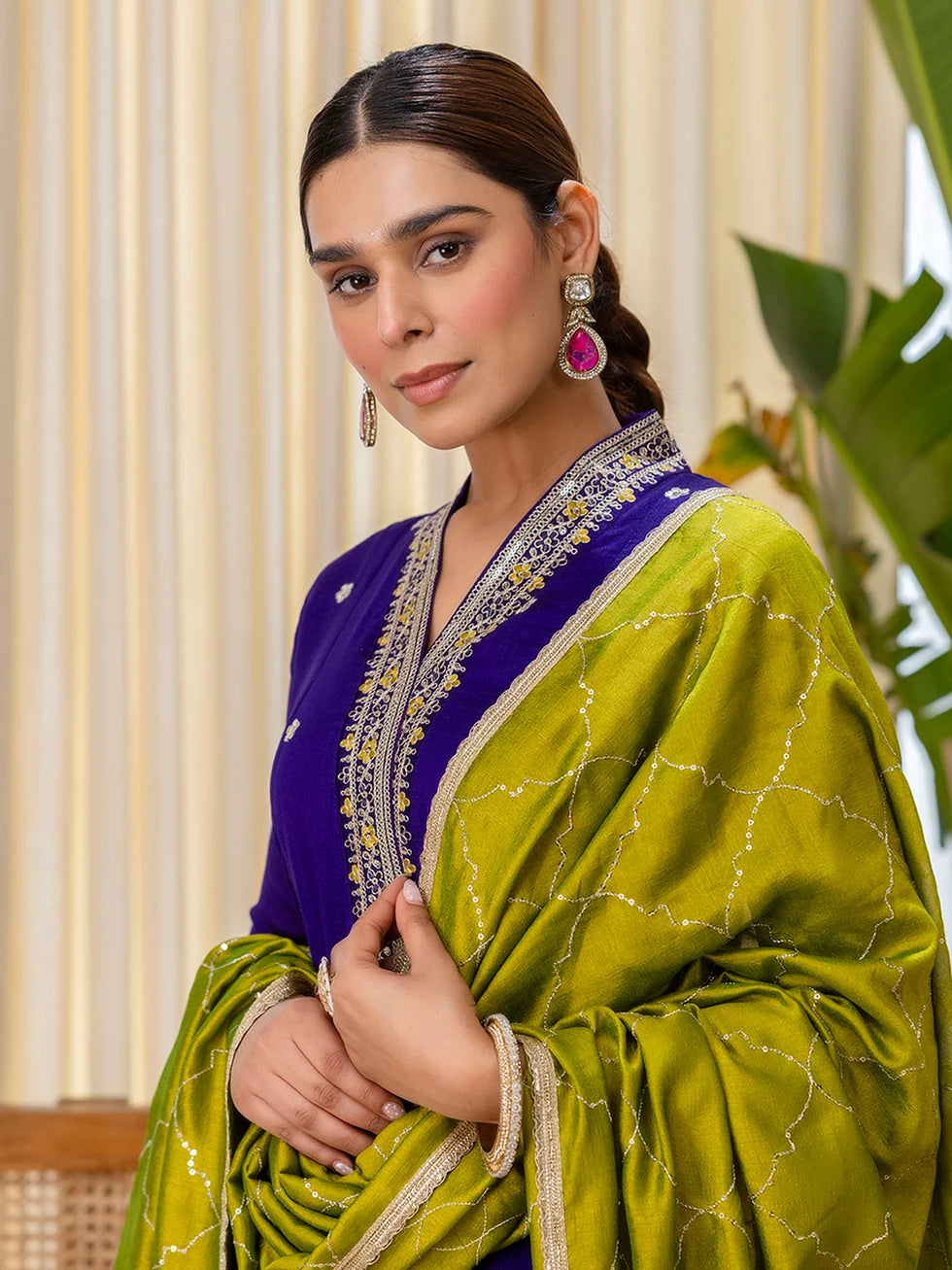 Kriti Women's Purple Festive Thread Work Straight Kurta Set