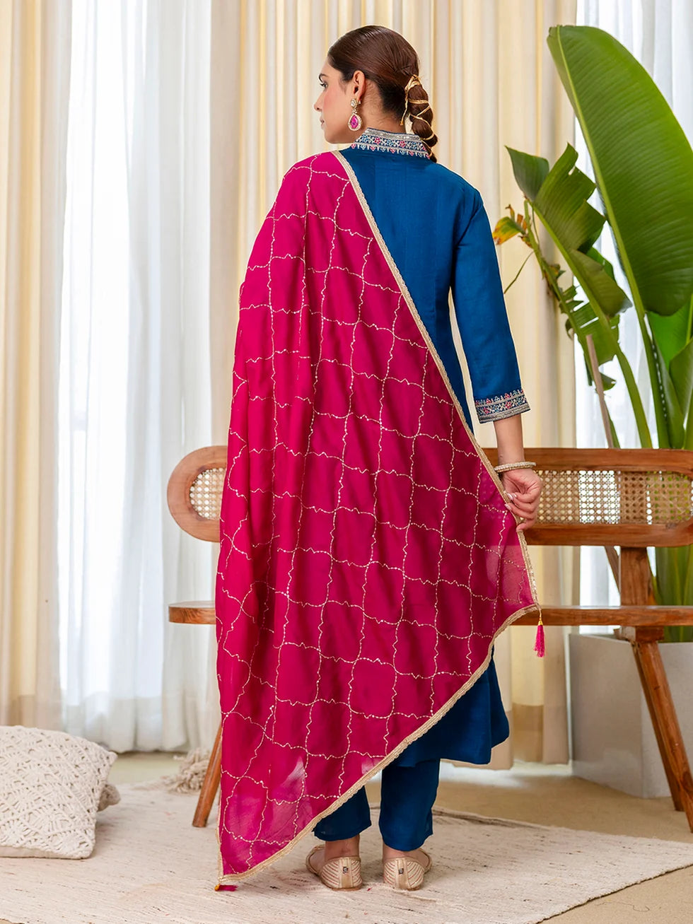 Tari Women's Dark Teal Blue Silk Blend Straight Festive Kurta Set with Pink Dupatta