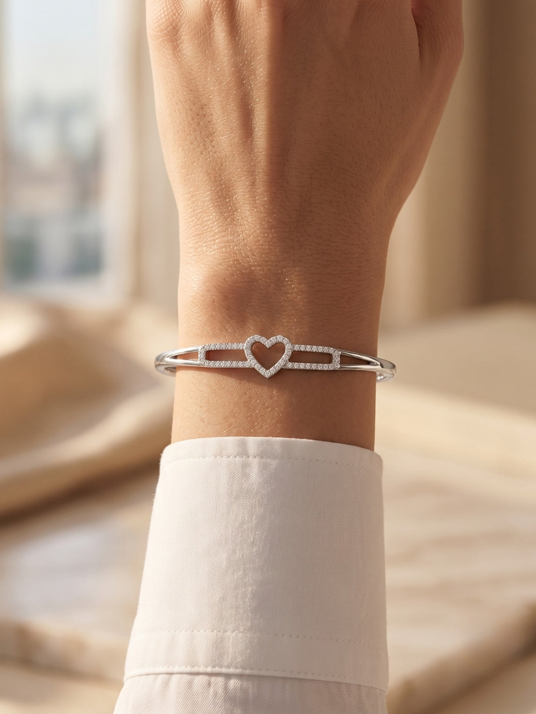 92.5 Sterling Silver Eternal Heart Bracelet for Women