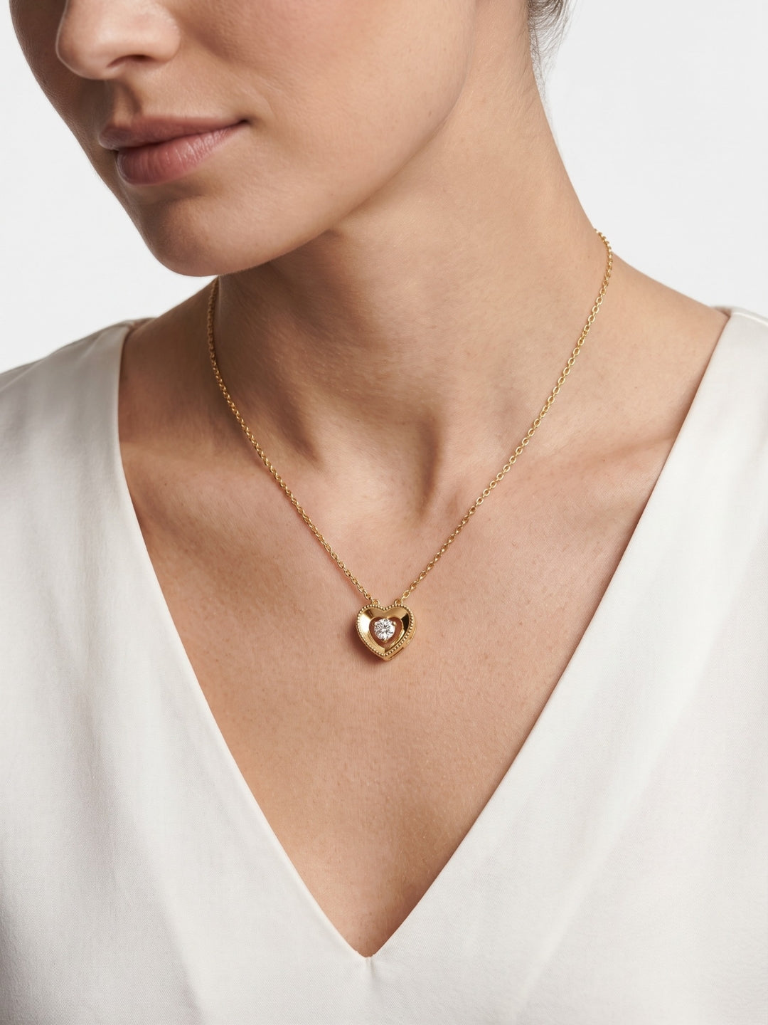 925 Sterling Silver Golden Solitaire stone Heartness Necklace for women