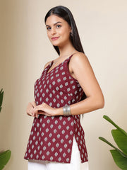 Women Burgundy Printed Straight Tunic