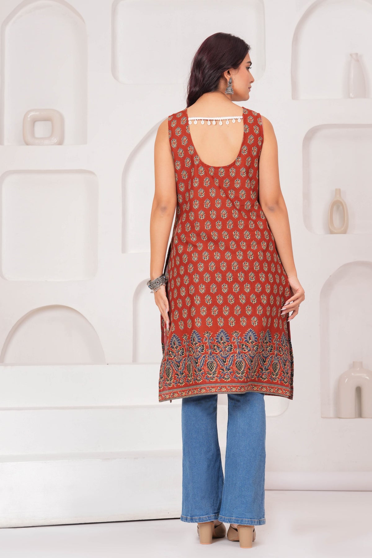 Rust Printed Stylish Back Straight Sleeveless Kurta