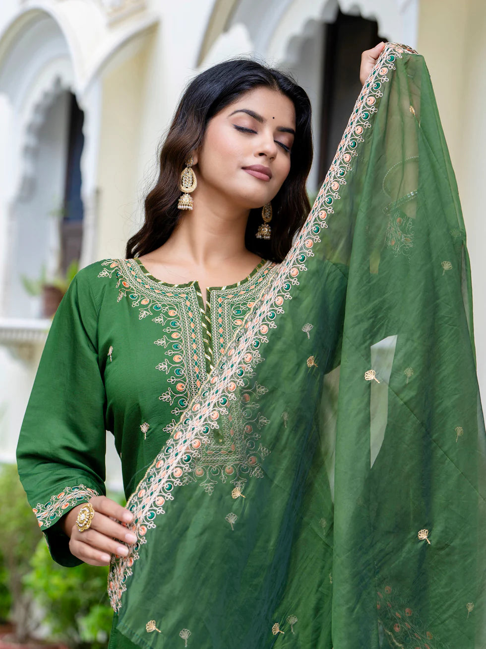 Floral Embroidered Silk Round_Neck Kurta Trouser & Dupatta Set