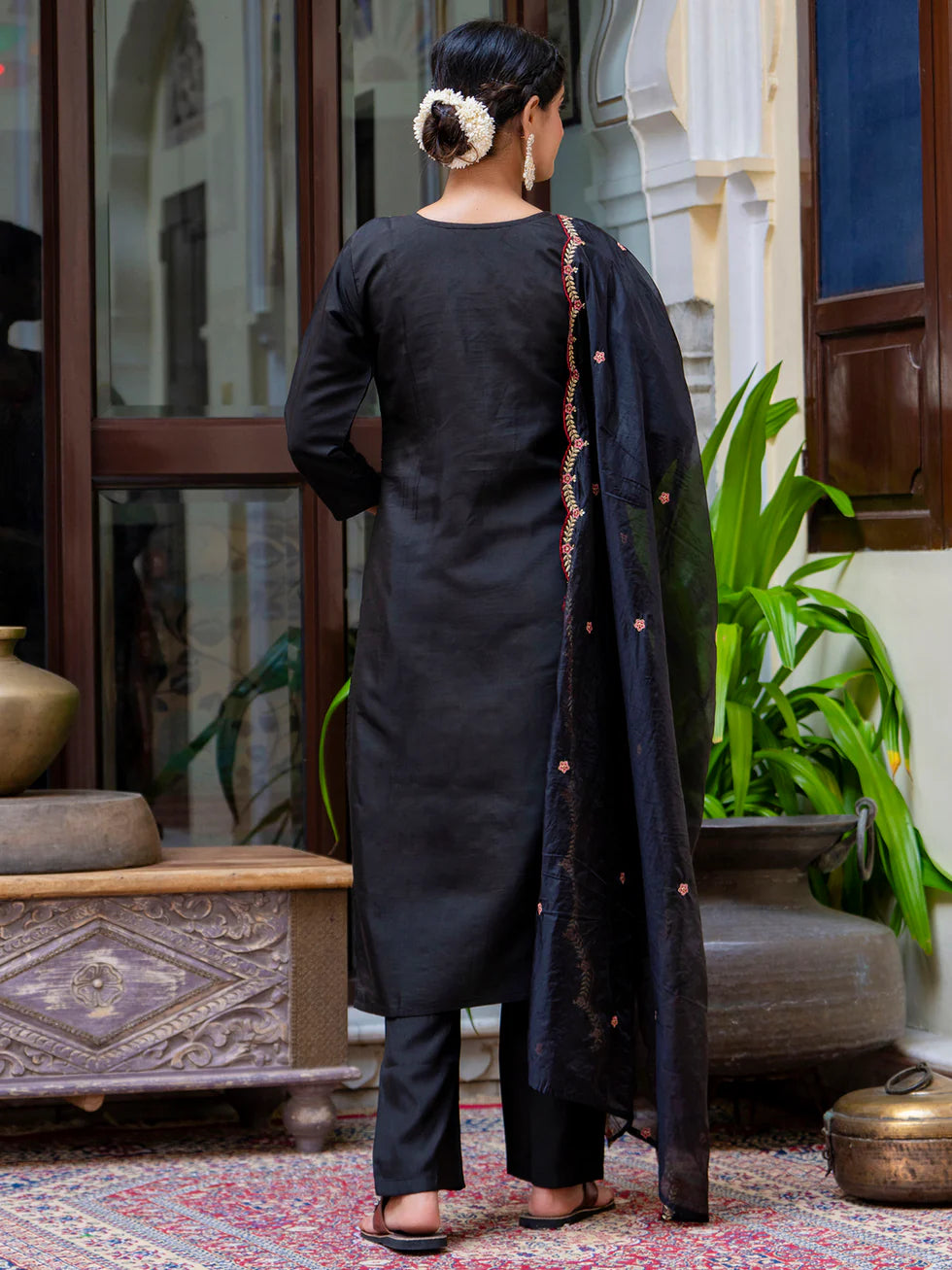 Floral Embroidered Silk Round Neck Kurta Trouser & Dupatta Set