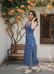 Blue Printed Stylish Back Straight Sleeveless Kurta