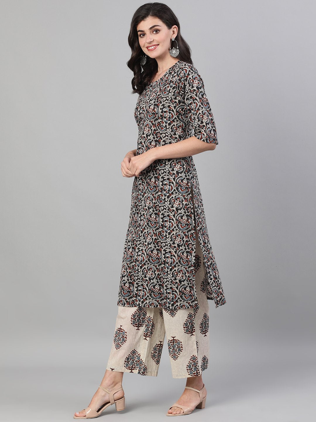 Sharia Women Printed Kurta-Palazzo