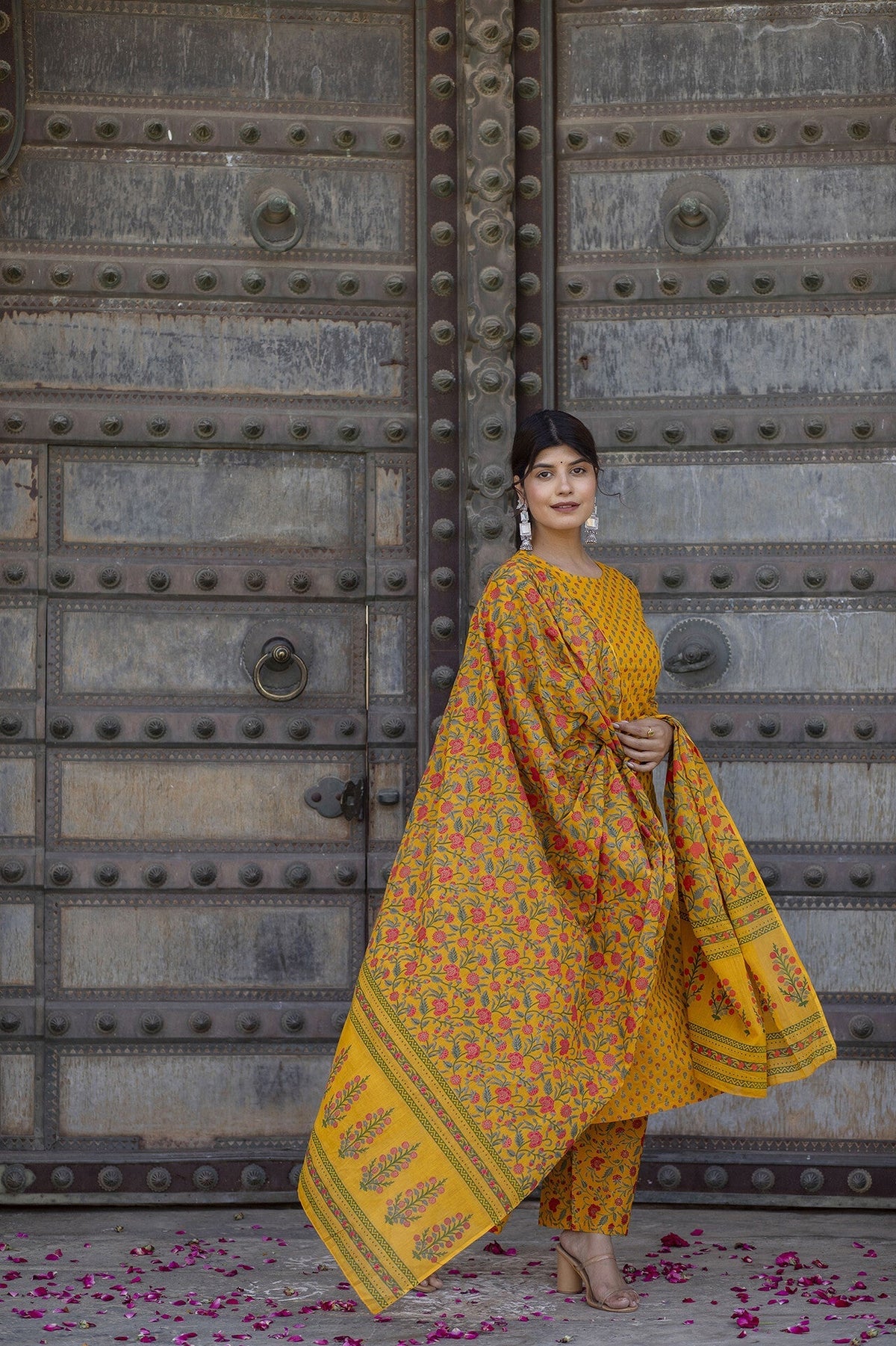 Women Mustard & Gold Printed Straight Kurta With Plazzo  & Dupatta