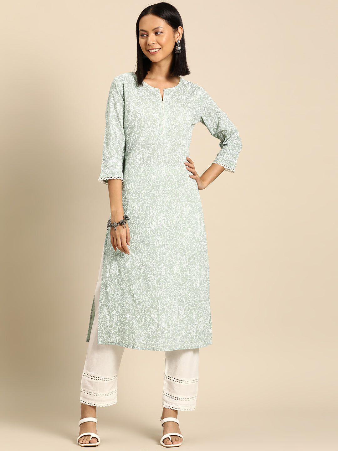Women Green Printed Straight Kurta With Trouser