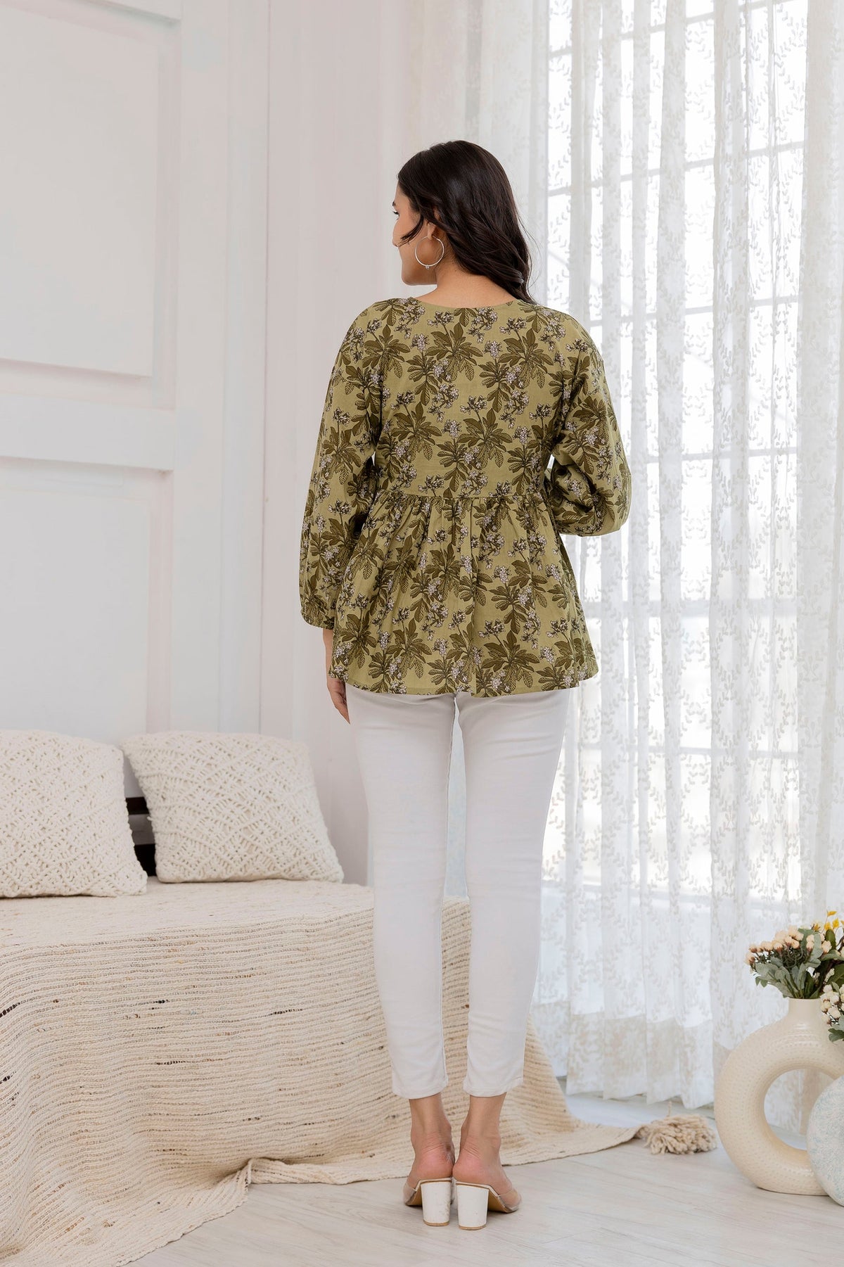 Women Green Printed V-Neck Peplum Top