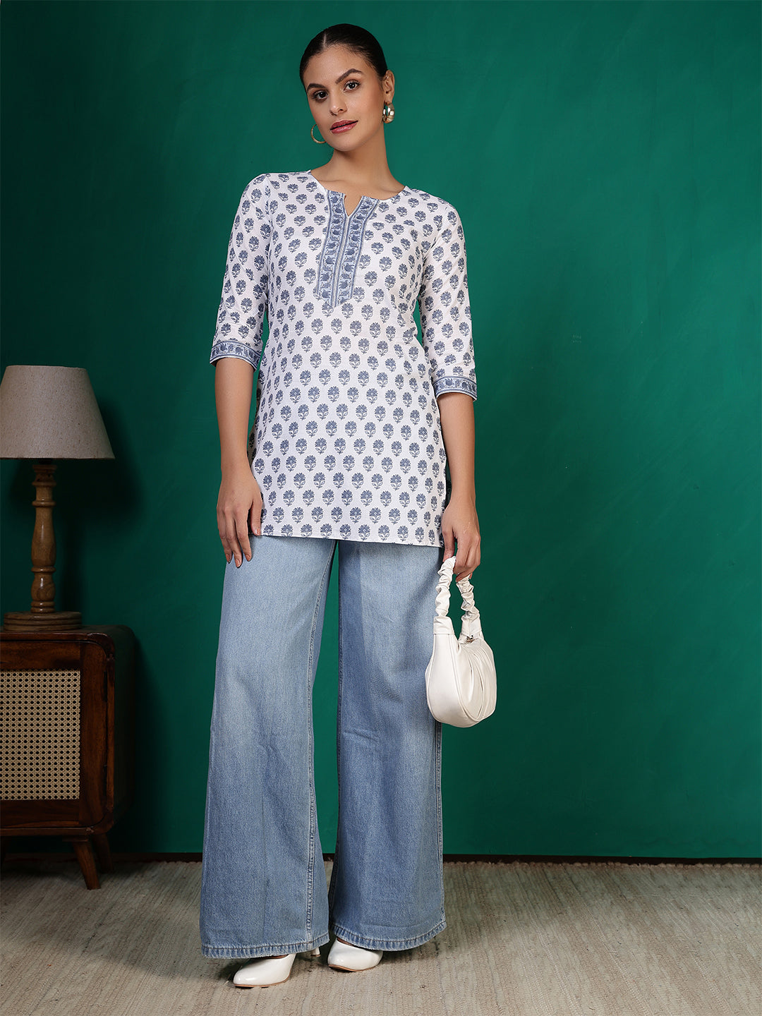 Women Off white Printed Straight Tunic