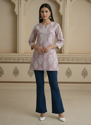 Women Mauve Printed Straight Tunic
