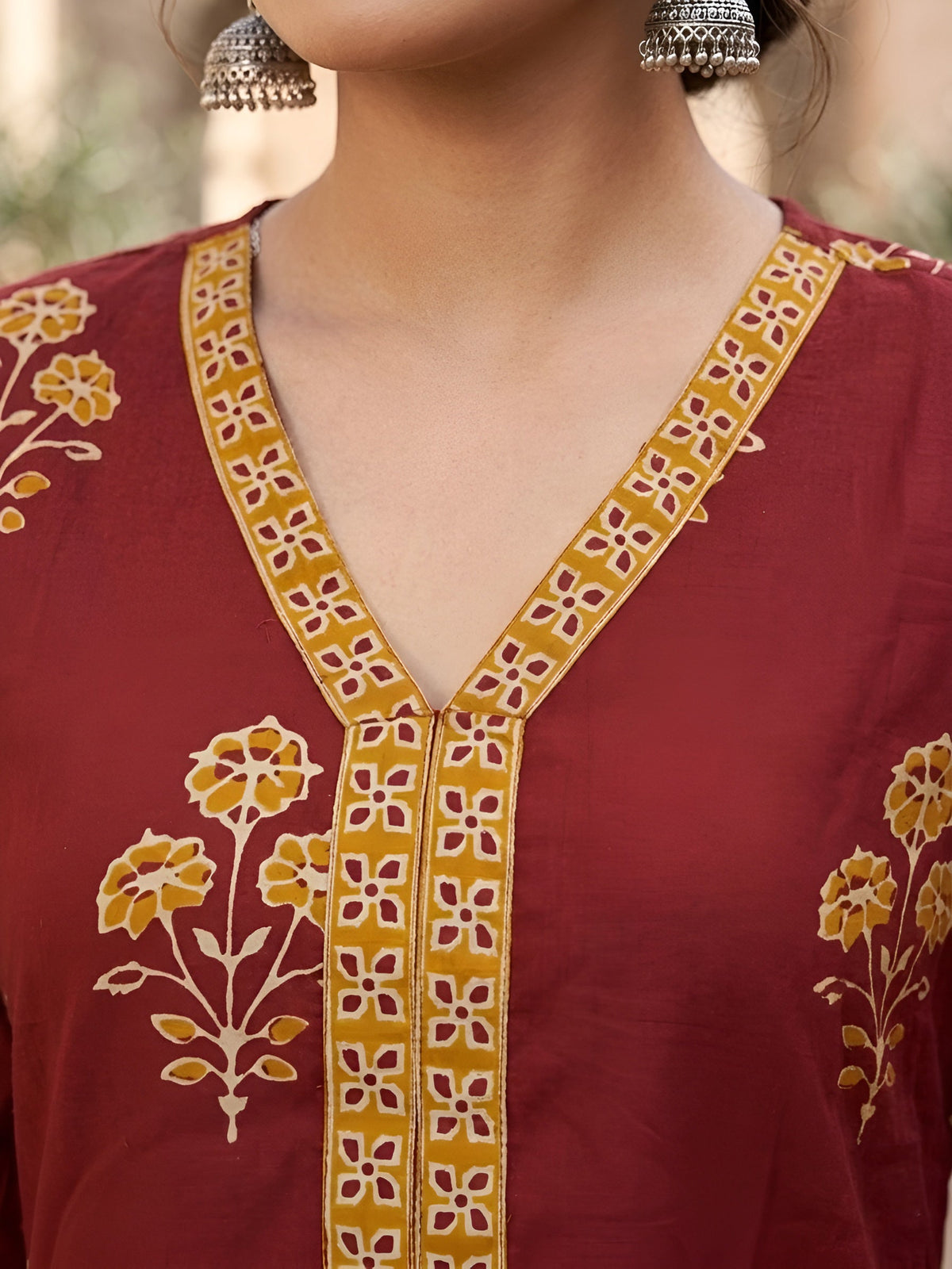 Women Maroon Printed Straight Tunic