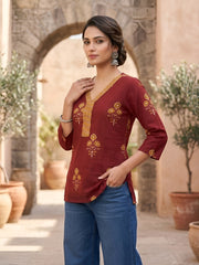 Women Maroon Printed Straight Tunic