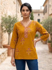 Women Yellow Printed Straight Tunic