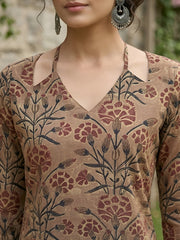 Brown Printed Straight Kurta with Three Quarter Sleeves