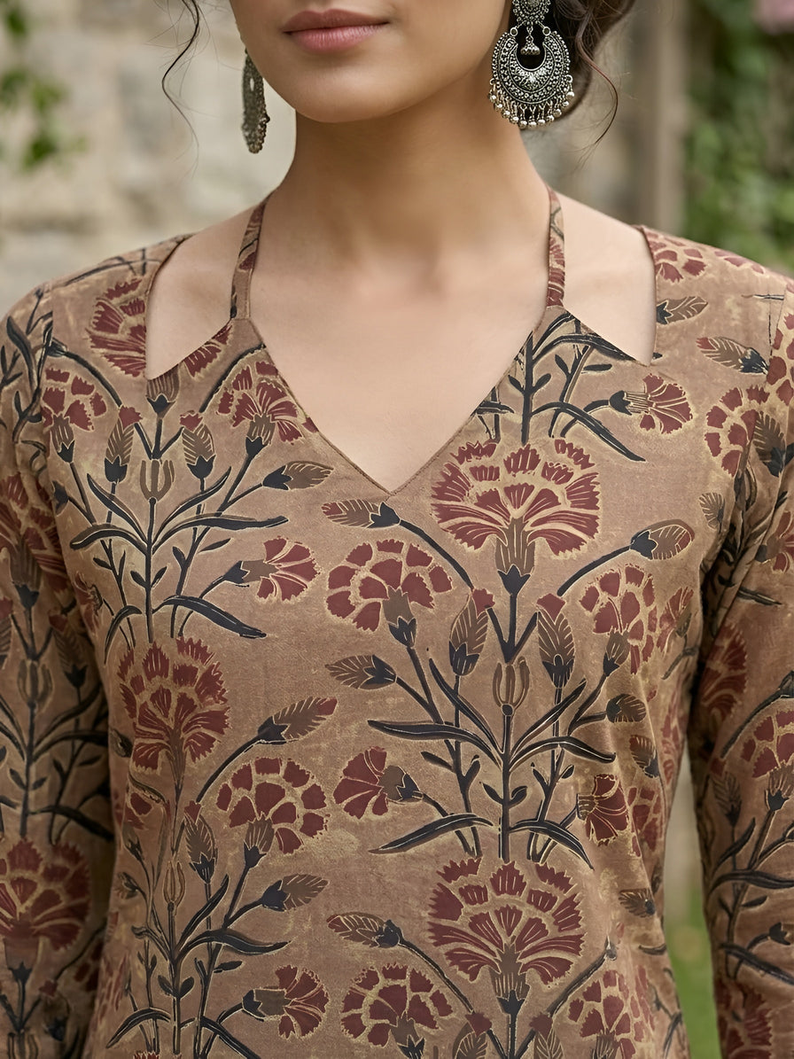 Brown Printed Straight Kurta with Three Quarter Sleeves