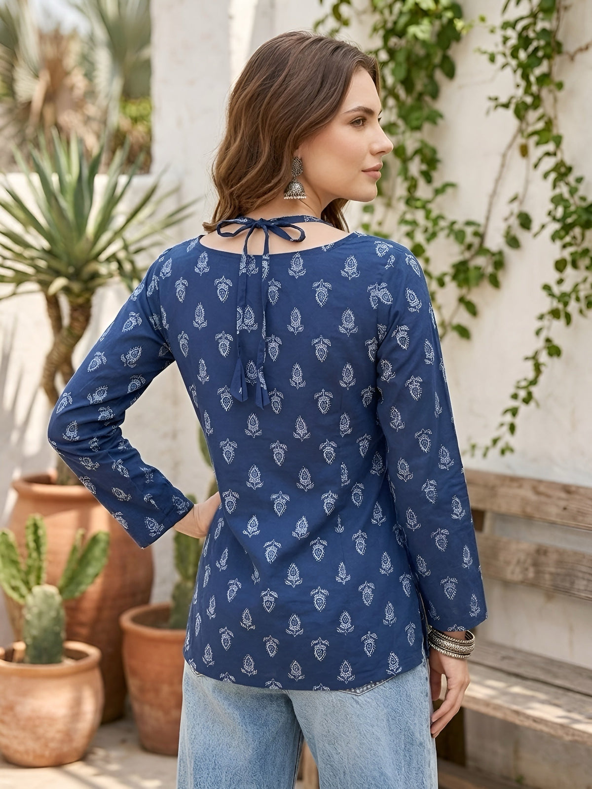 Women Blue Printed Straight Tunic With Tie-up Neck