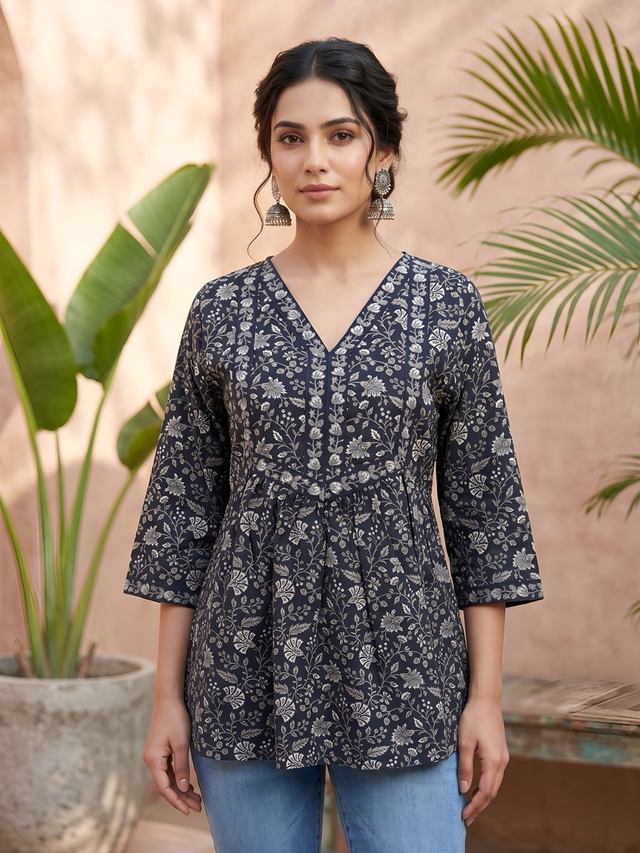 Women Black Printed Straight Tunic