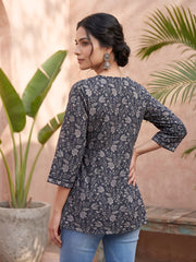 Women Black Printed Straight Tunic