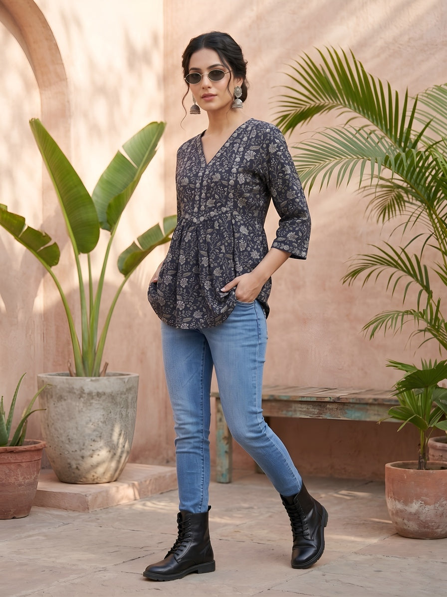 Women Black Printed Straight Tunic