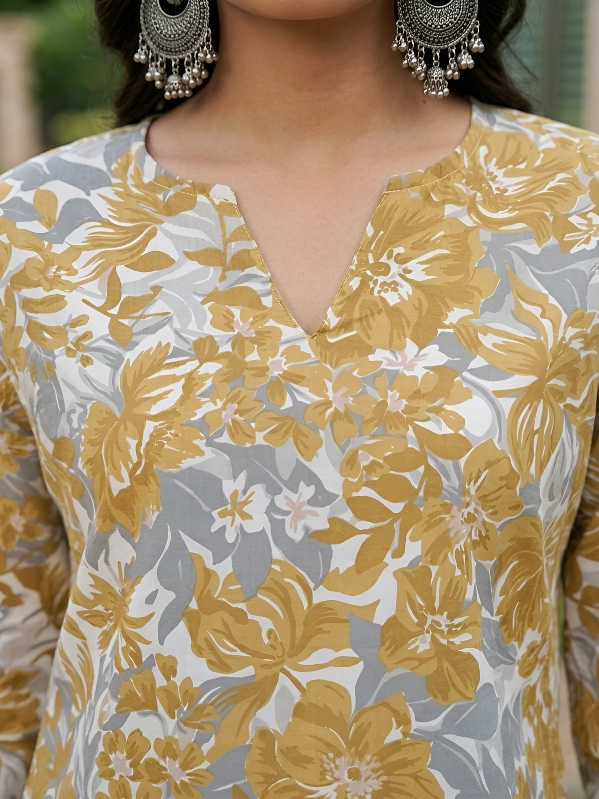 Women Yellow Printed Straight Tunic