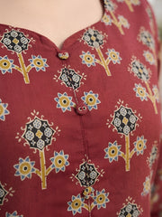 Women Maroon Printed Straight Tunic