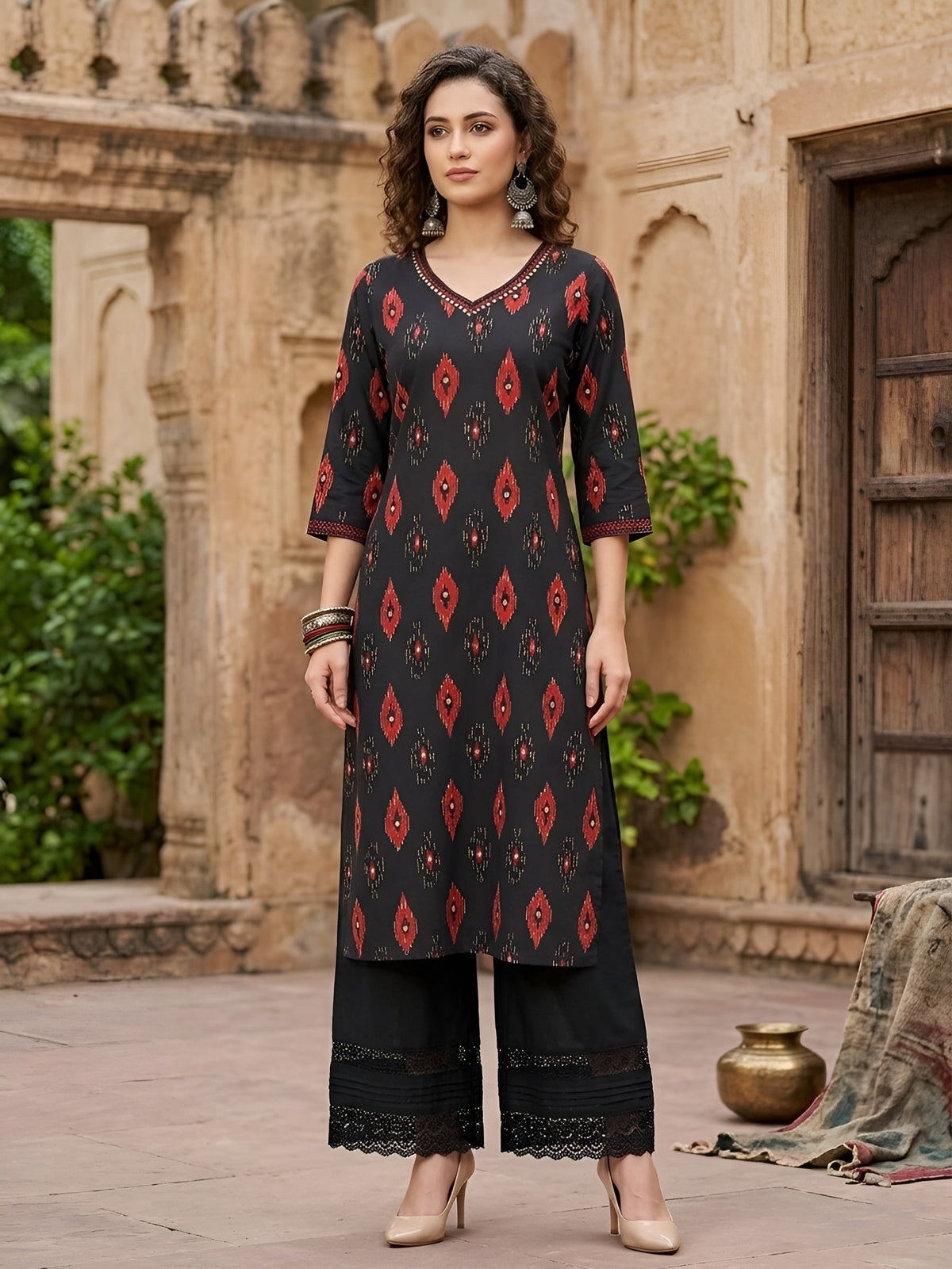 Black Printed Straight Kurta with Three Quarter Sleeves