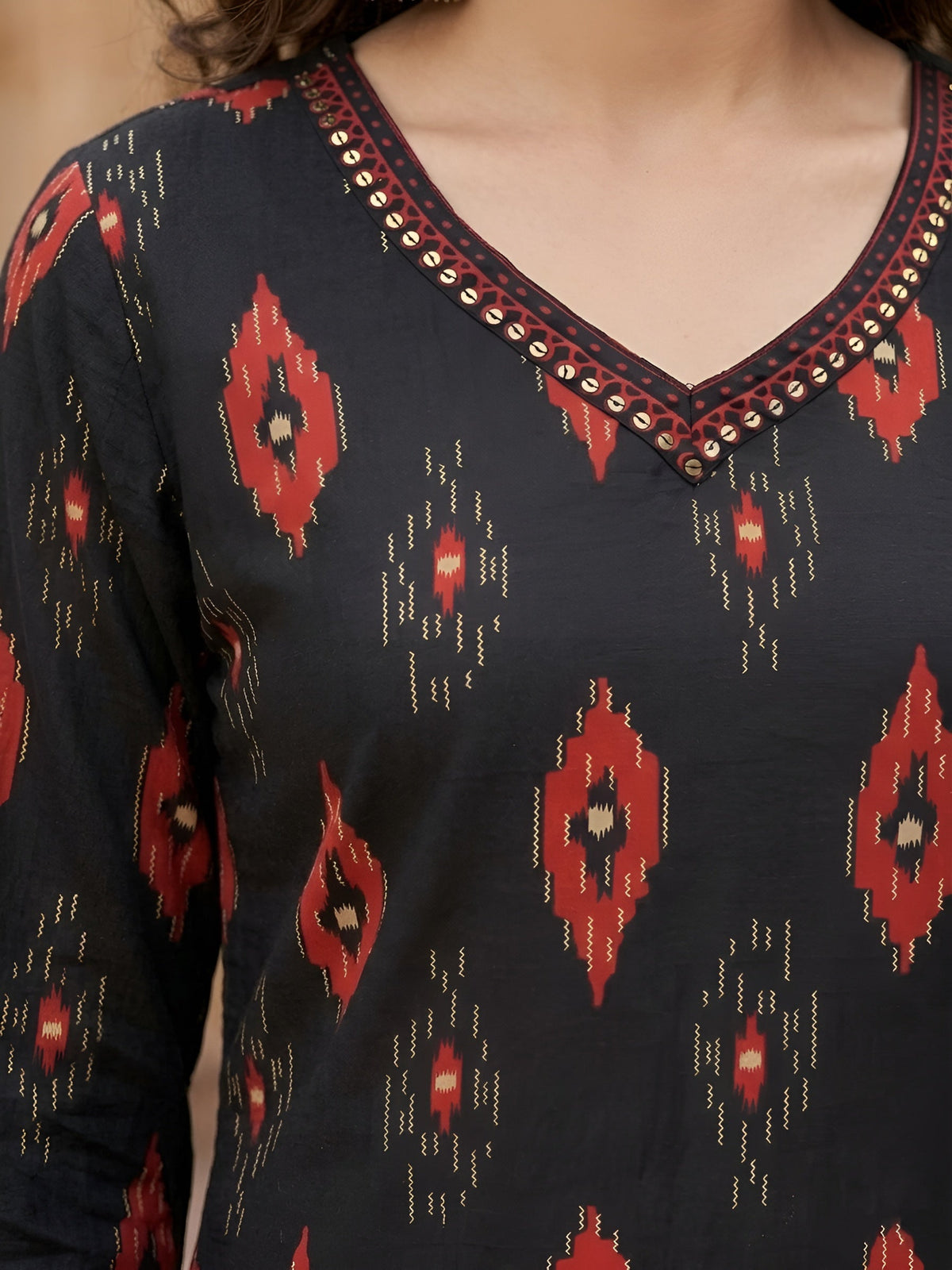 Black Printed Straight Kurta with Three Quarter Sleeves