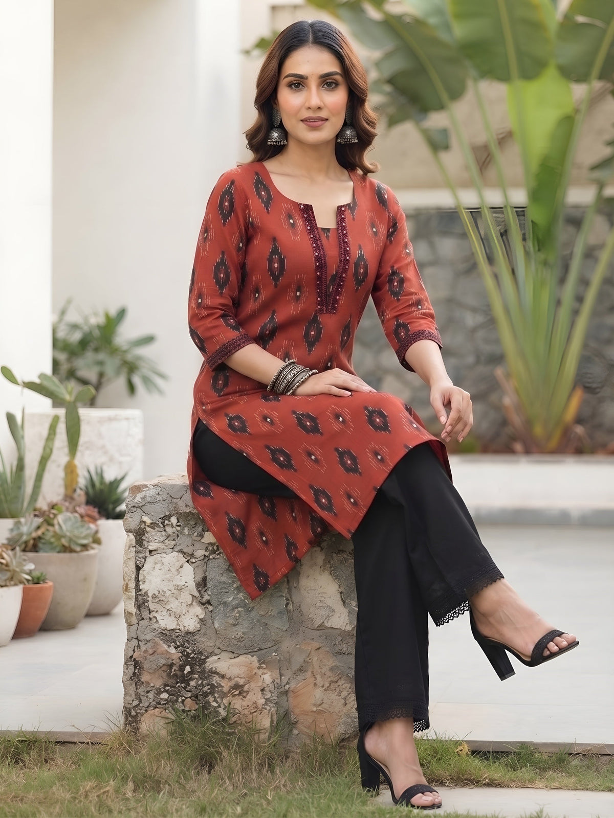Maroon Printed Straight Kurta with Three Quarter Sleeves