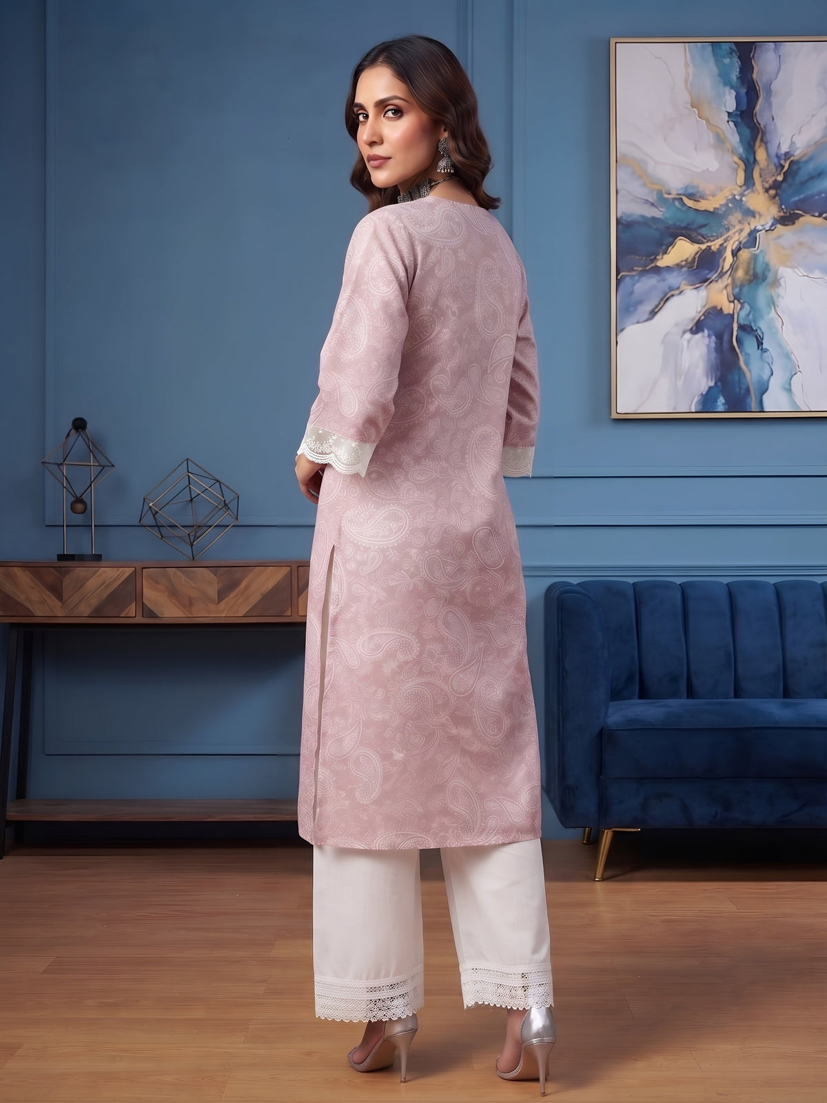 Mauve Printed Straight Kurta with Three Quarter Sleeves