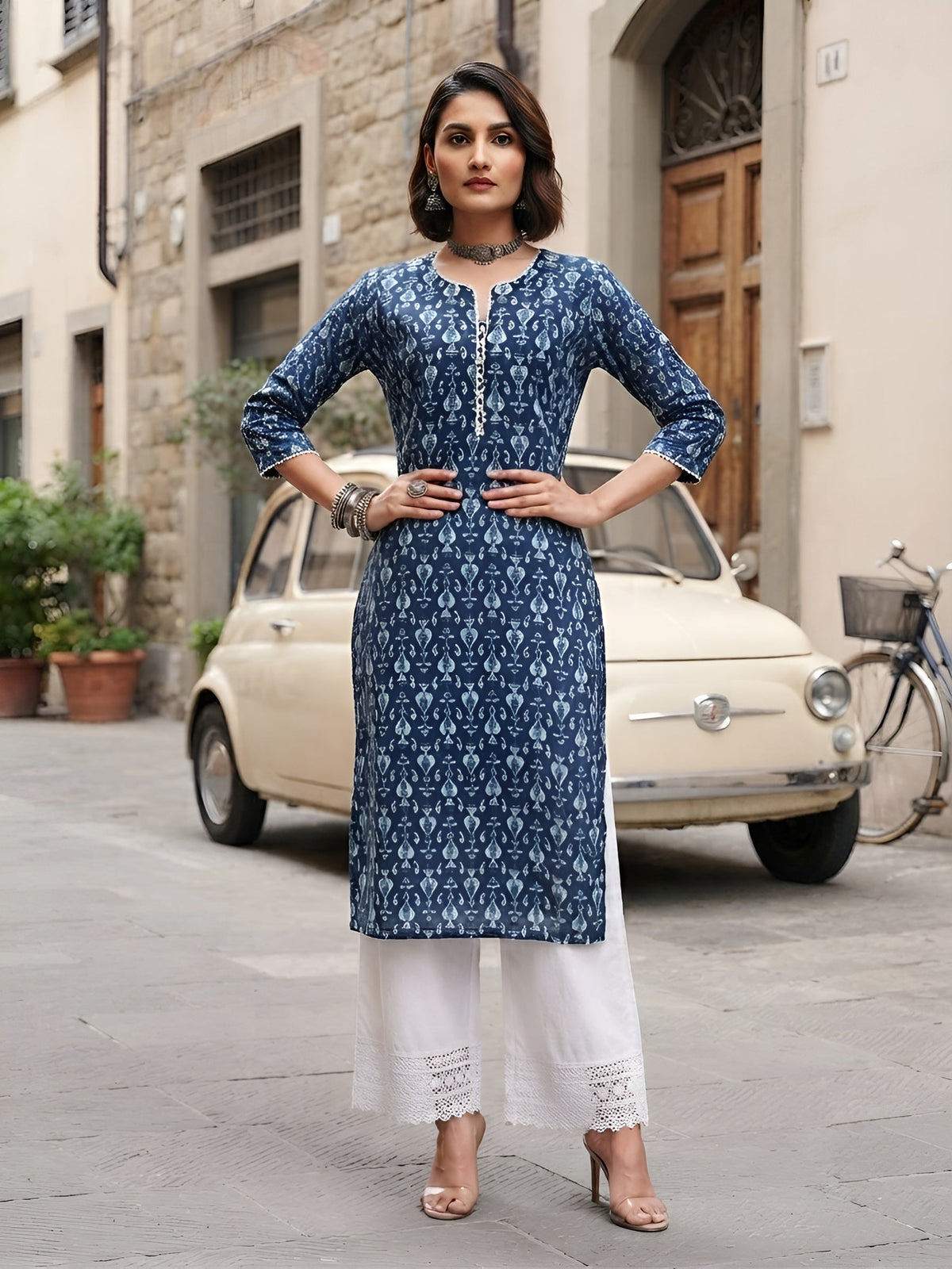 Blue Printed Straight Kurta with Three Quarter Sleeves