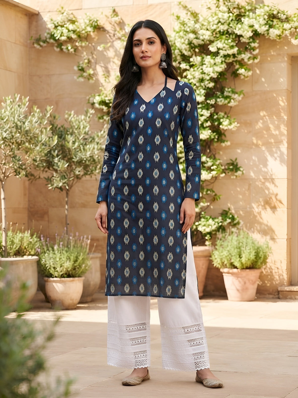 Blue Printed Straight Kurta with Three Quarter Sleeves