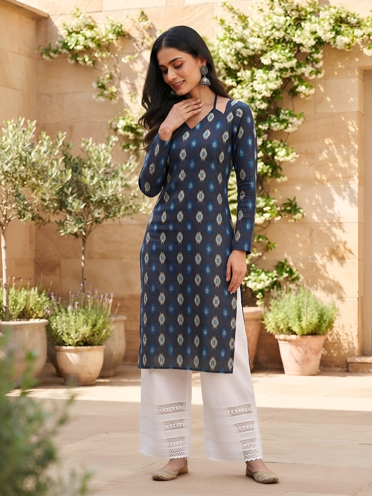 Blue Printed Straight Kurta with Three Quarter Sleeves