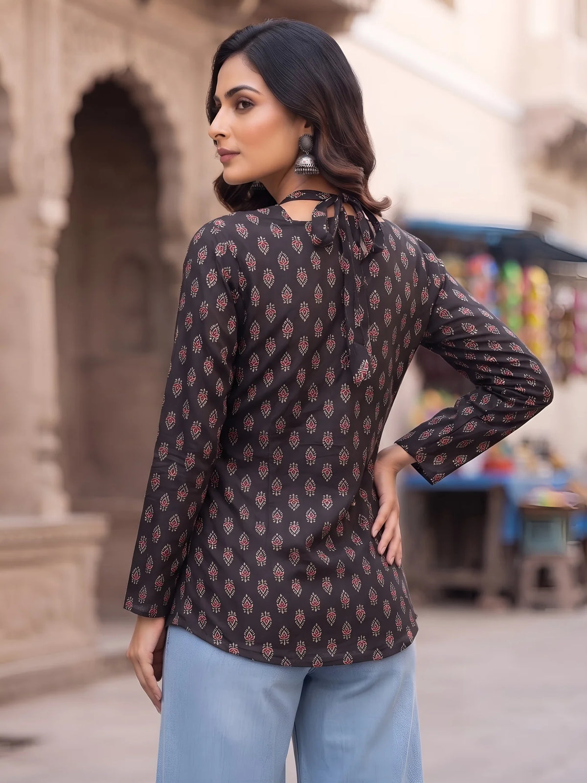 Women Black Printed Short Kurti