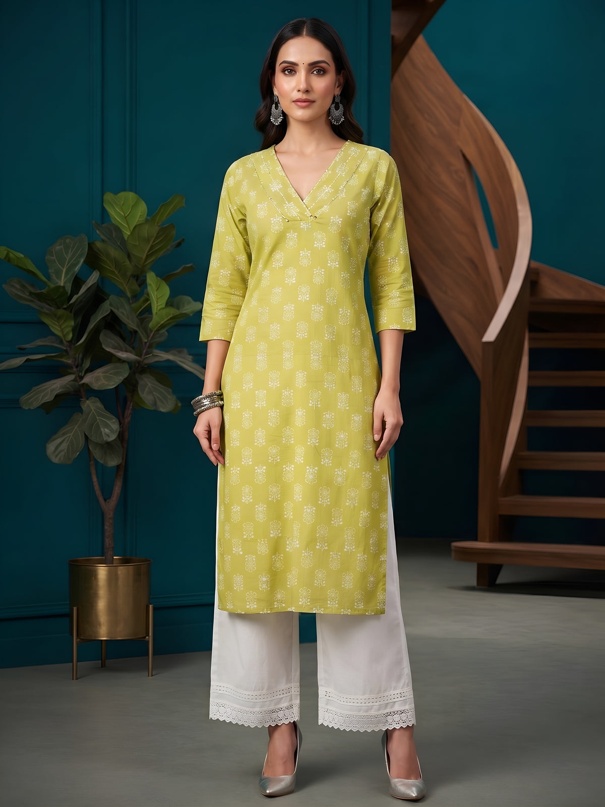 Yellow Printed Straight Kurta with Three Quarter Sleeves