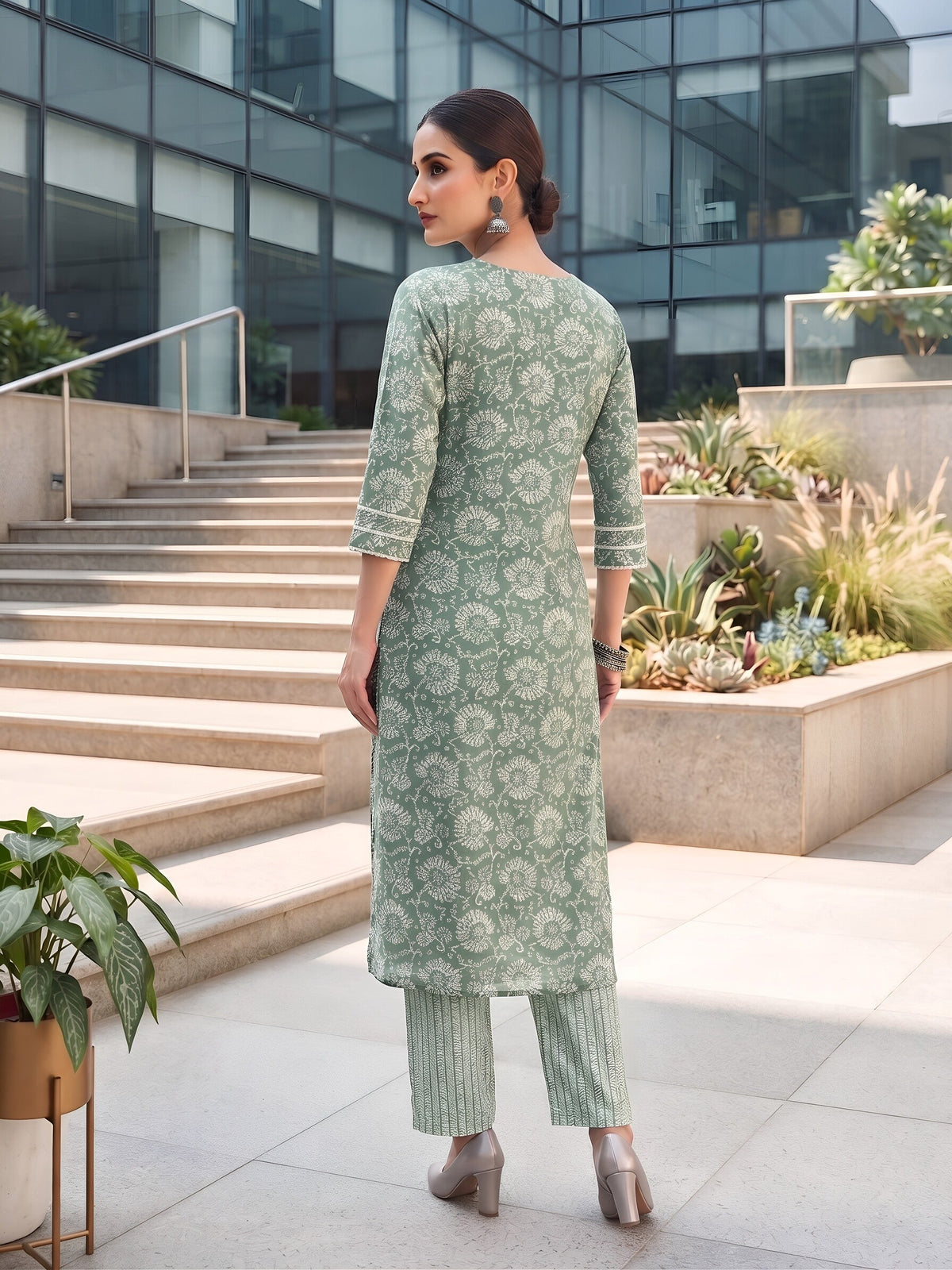 Green Printed Straight Two Piece Co-Ords Set for Women
