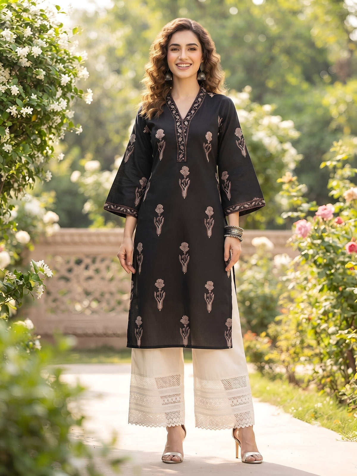 Black Printed Straight Kurta with Three Quarter Sleeves
