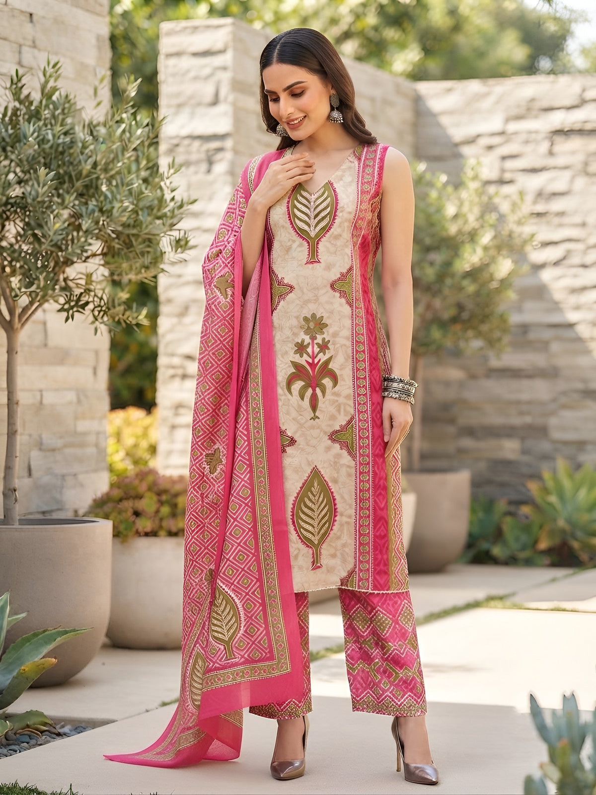 Nia Pink Printed Straight Kurta Set With Dupatta for Women