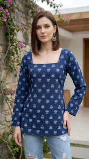 Women Blue Printed Straight Tunic With Tie-up Neck