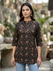 Women Black Printed Straight Tunic