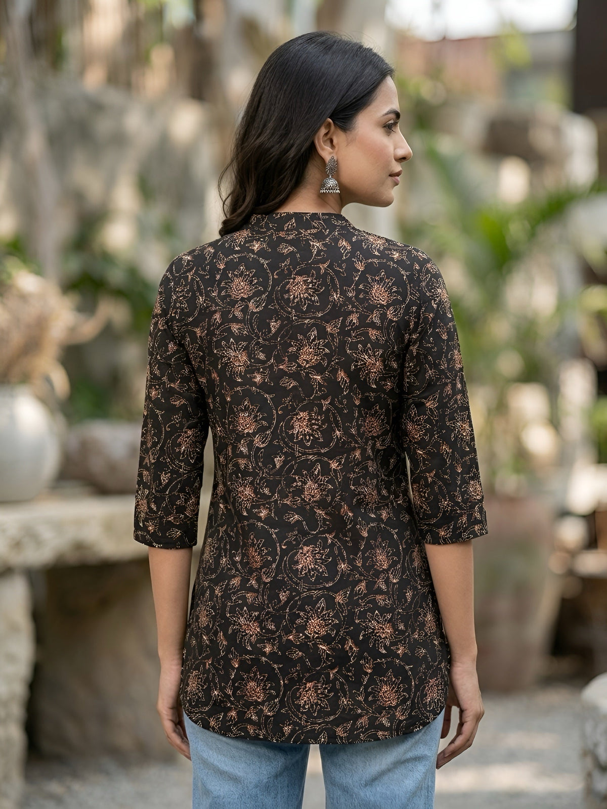 Women Black Printed Straight Tunic