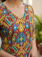 Multicolor Printed Straight Kurta with Three Quarter Sleeves
