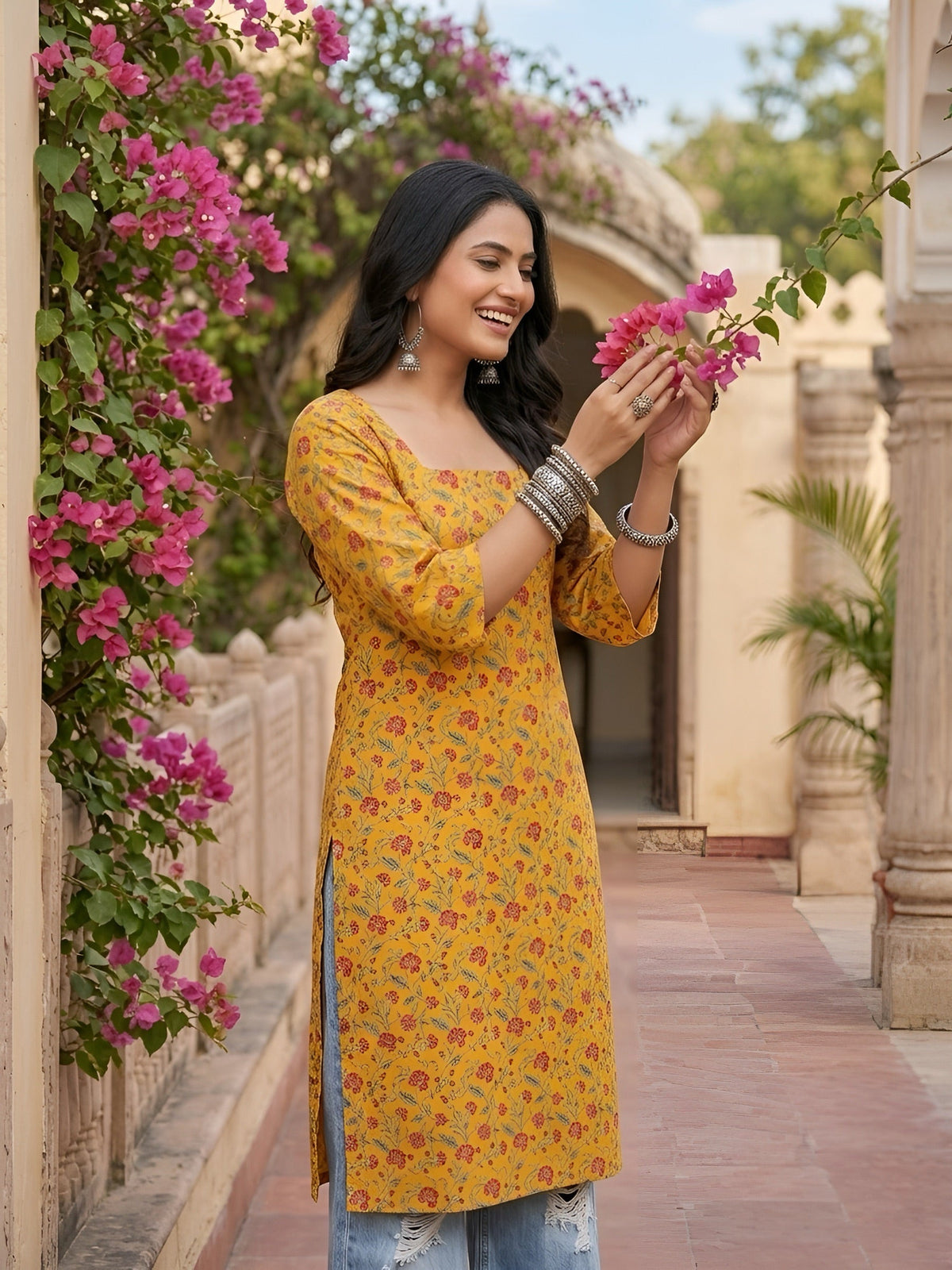 Yellow Printed Straight Kurta with Three Quarter Sleeves