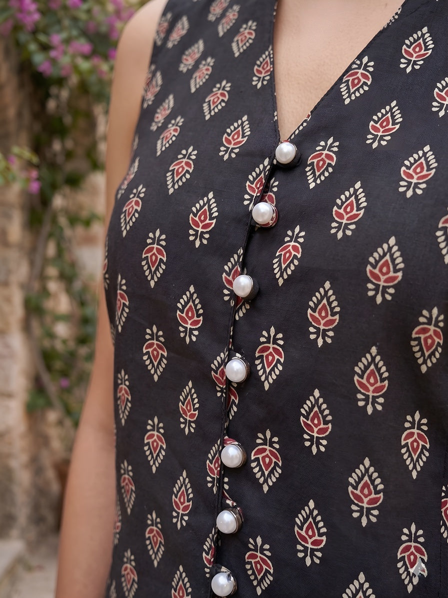 Women Black Printed Top