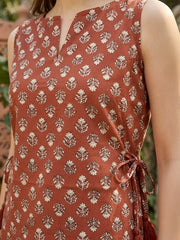 Women Maroon Printed Stylish Crop Top