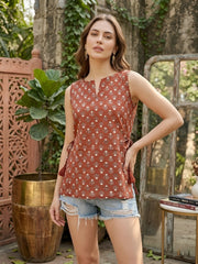 Women Maroon Printed Stylish Crop Top