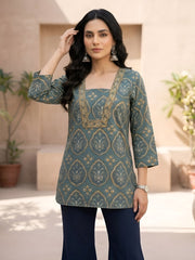 Women Green Printed Straight Tunic