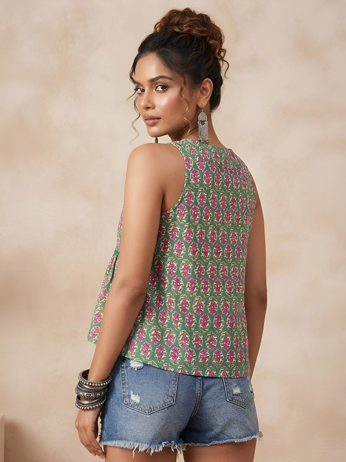 Women Green Printed Stylish Crop Top