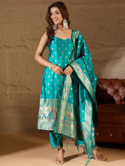 Mayuri Silk Blend Kurta Set